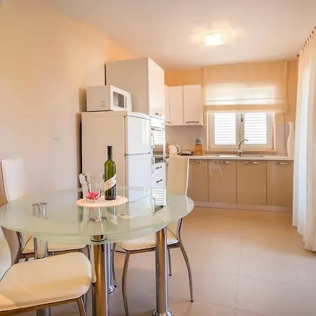 By The Sea Vantacici, Krk - 21699 Appartement *